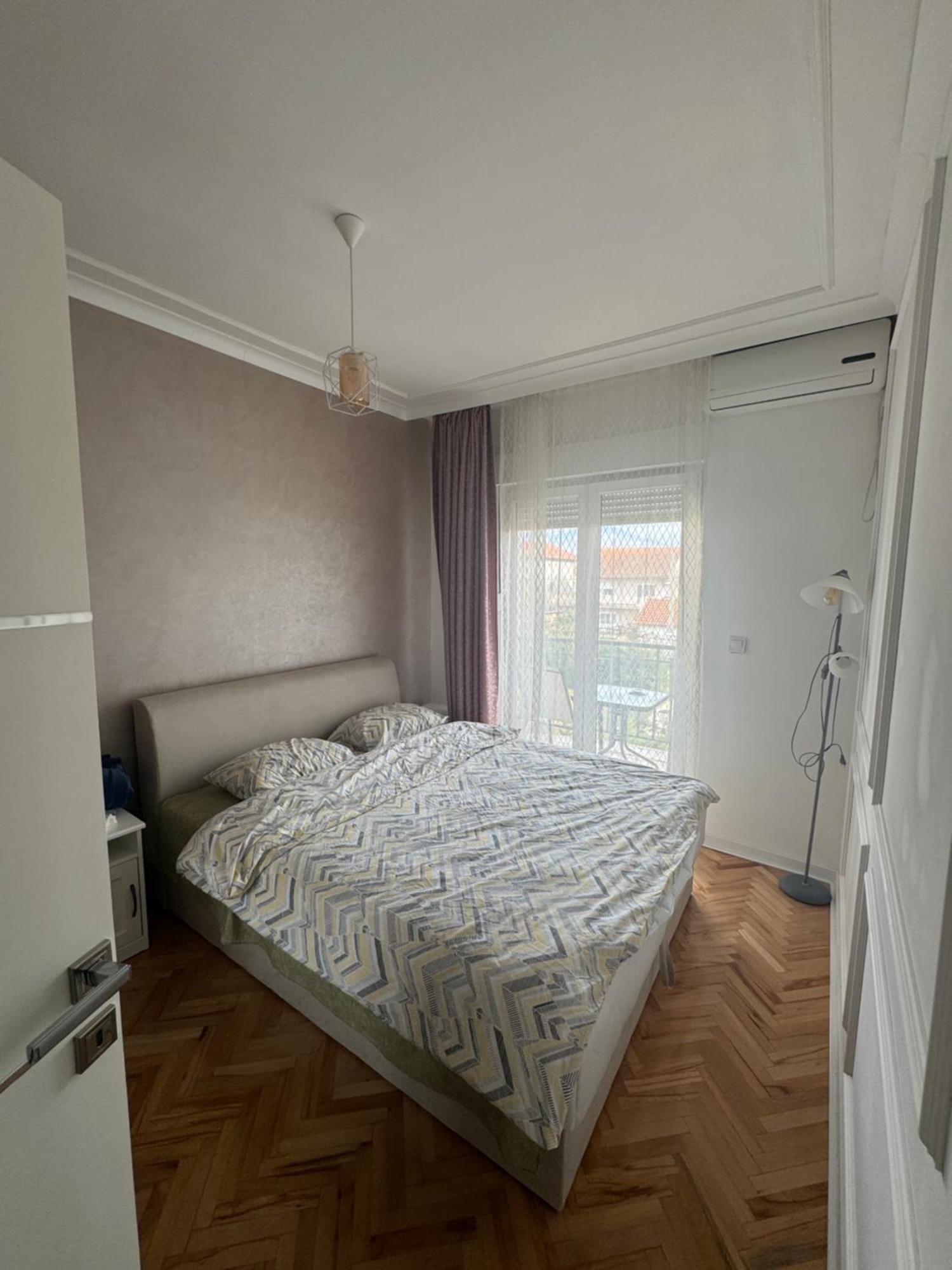 Long Royal Appartement Podgorica Buitenkant foto