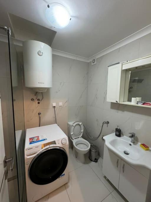 Long Royal Appartement Podgorica Buitenkant foto