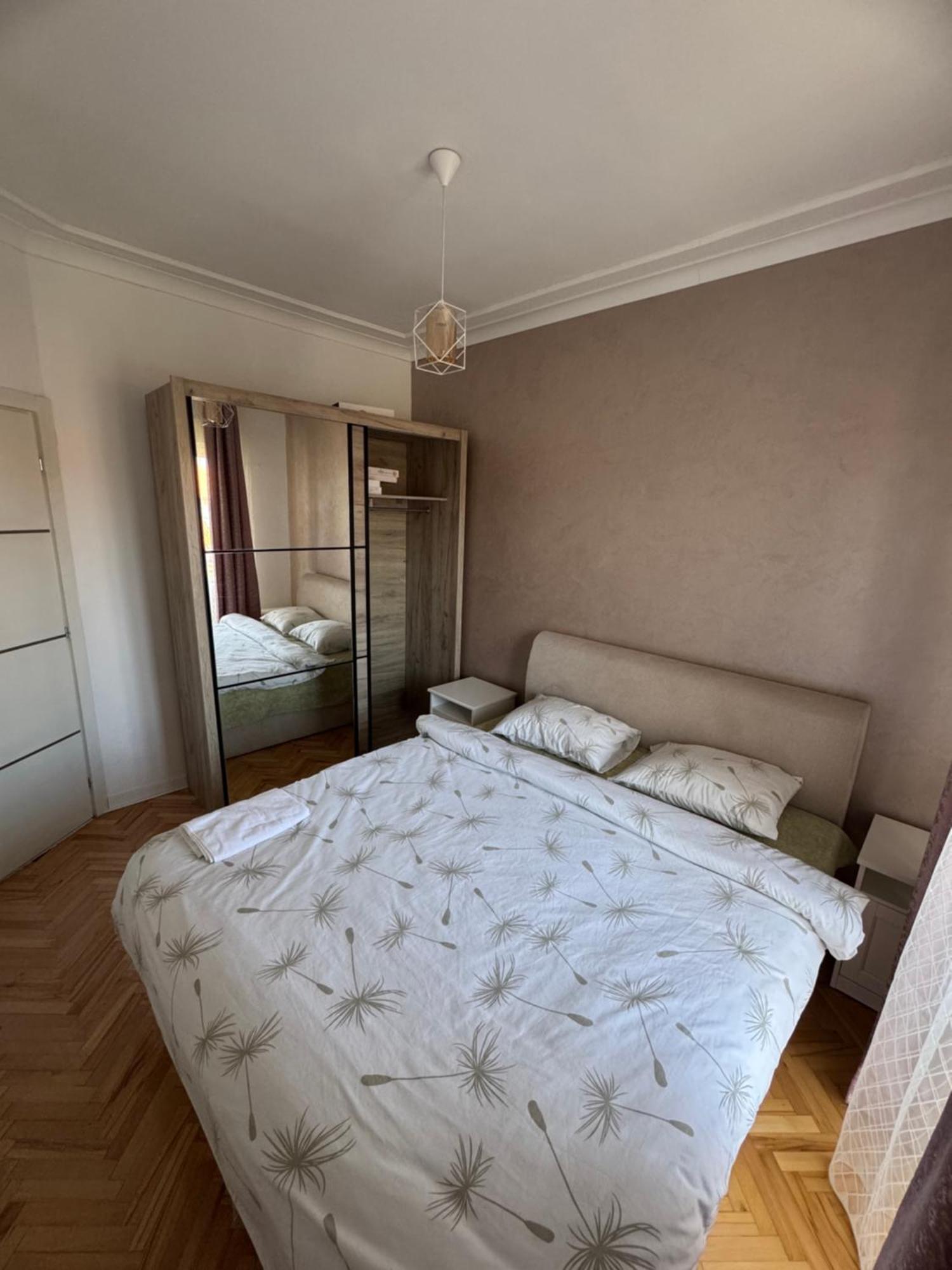 Long Royal Appartement Podgorica Buitenkant foto